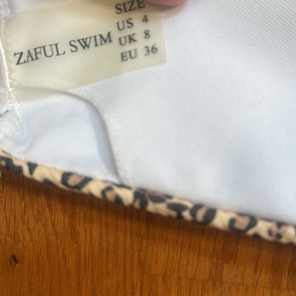 Zaful swim bikini top size 4 cheetah print - Picture 4 of 4